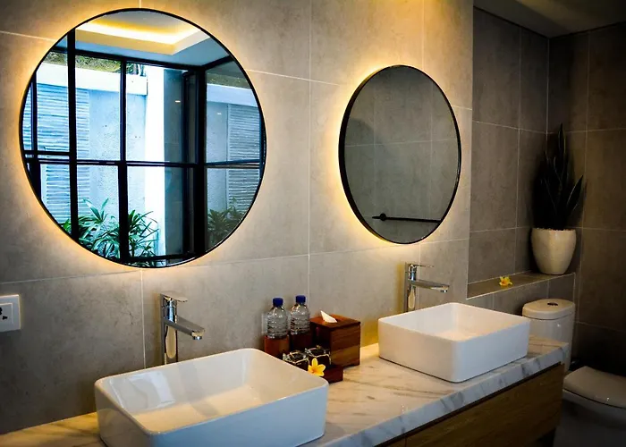 Hotel The Kon's Bali Seminyak